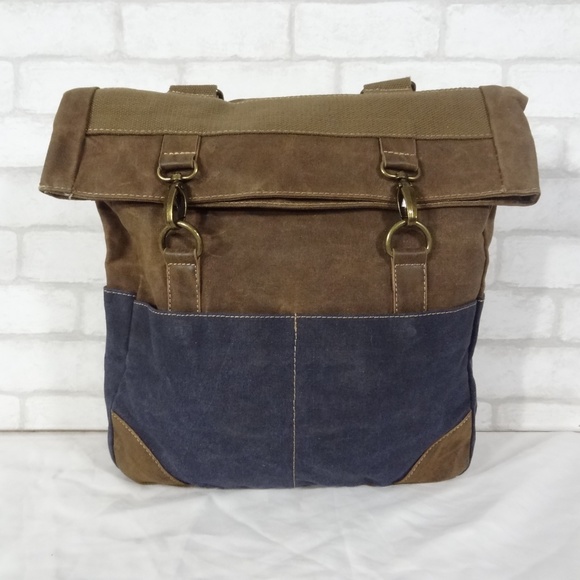 CargoIT Handbags - Sun 'N' Sand CargoIT Lennox Waxed Cotton Backpack